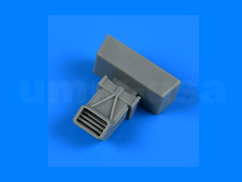 QB32262 Gloster Gladiator carburetor intake type A 1/32